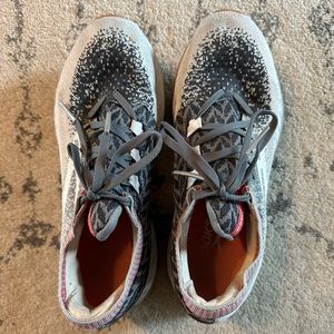 Women’s Brooks running shoes size 8
